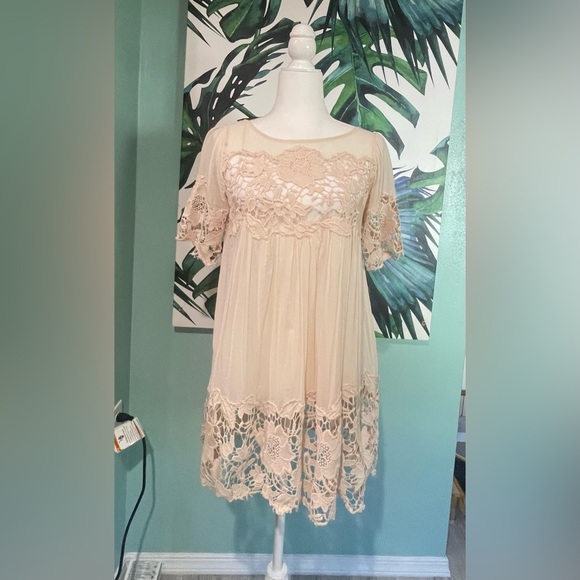 🍑☺️Anthropologie Holding Horses Soft Peach Mesh Detail Babydoll Dress🧡💌 - Picture 2 of 13